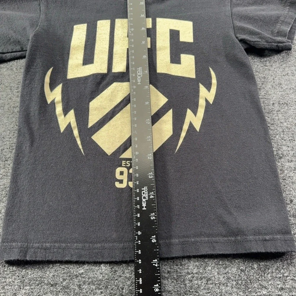 UFC Kids T-Shirt Black Graphic MMA Octagon Y2K Delta Pro Weight VTG Youth Small